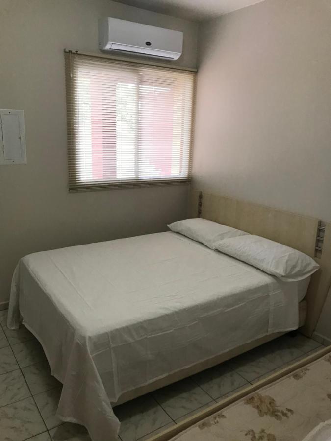 Апартаменти Apartamento Foz Centro 03 Фос-ду-Іґуасу Екстер'єр фото
